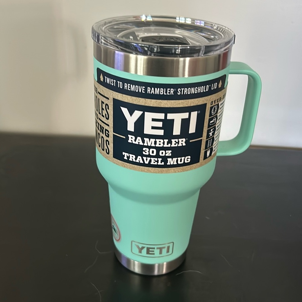 Yeti Rambler 30 oz NWT